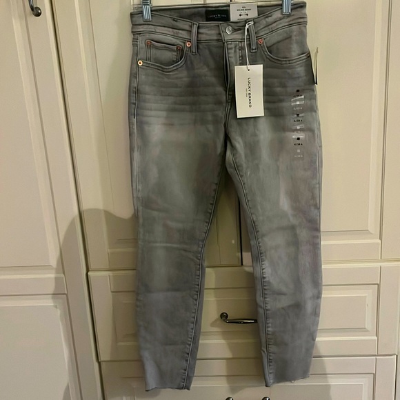 Lucky Brand gray skinnies - Picture 2 of 5